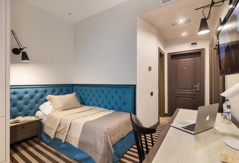 هتل Panorama Lviv