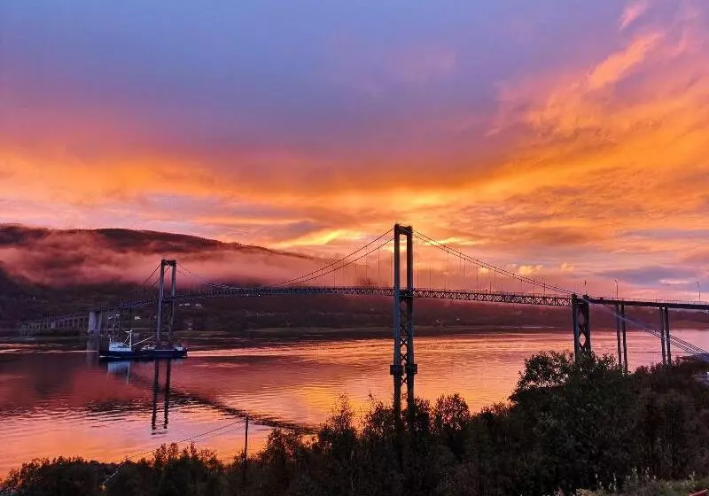 Отель Tjeldsundbrua