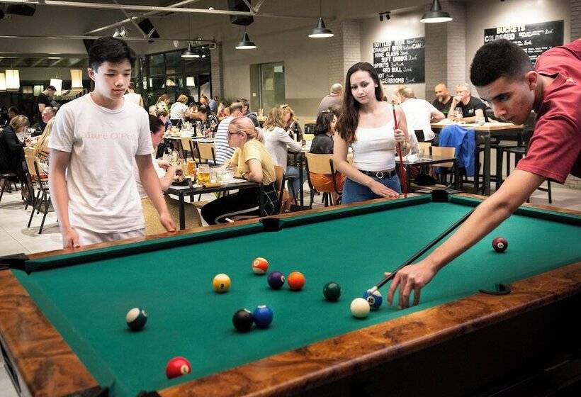 Hu Roma Camping In Town