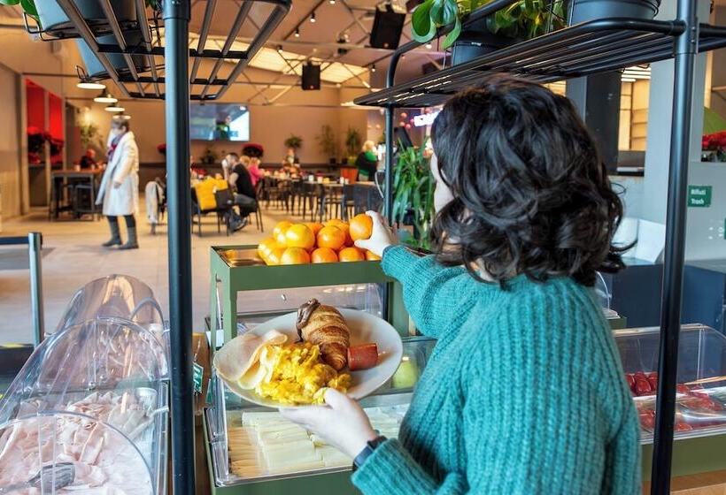 Hu Roma Camping In Town