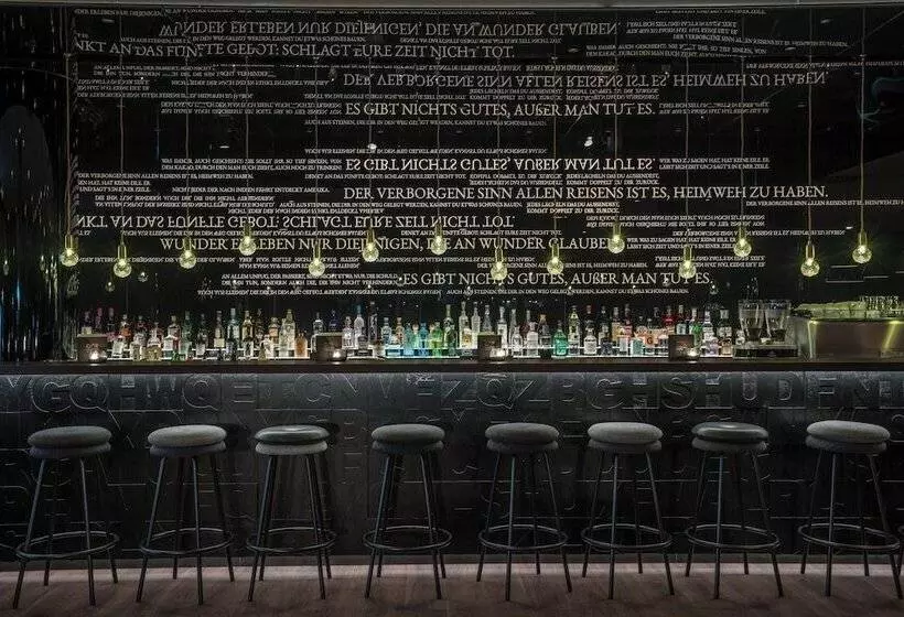 Motel One Dresden   Palaisplatz