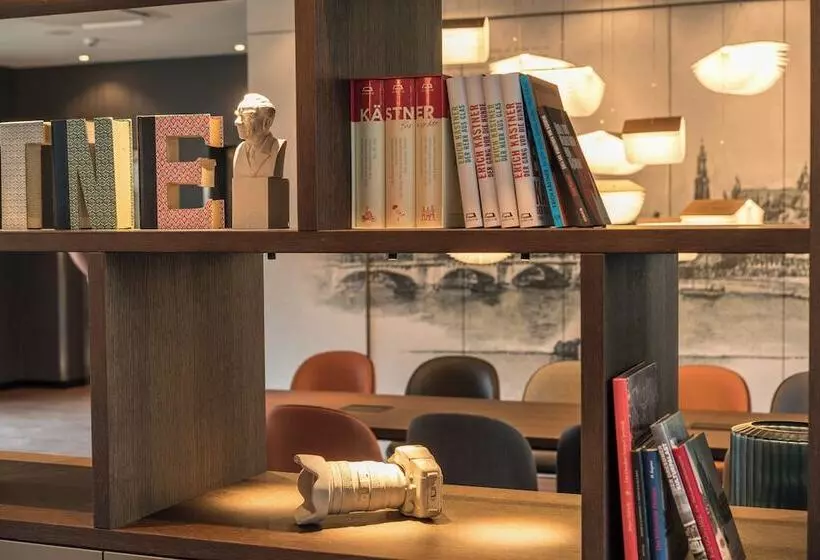 Motel One Dresden   Palaisplatz