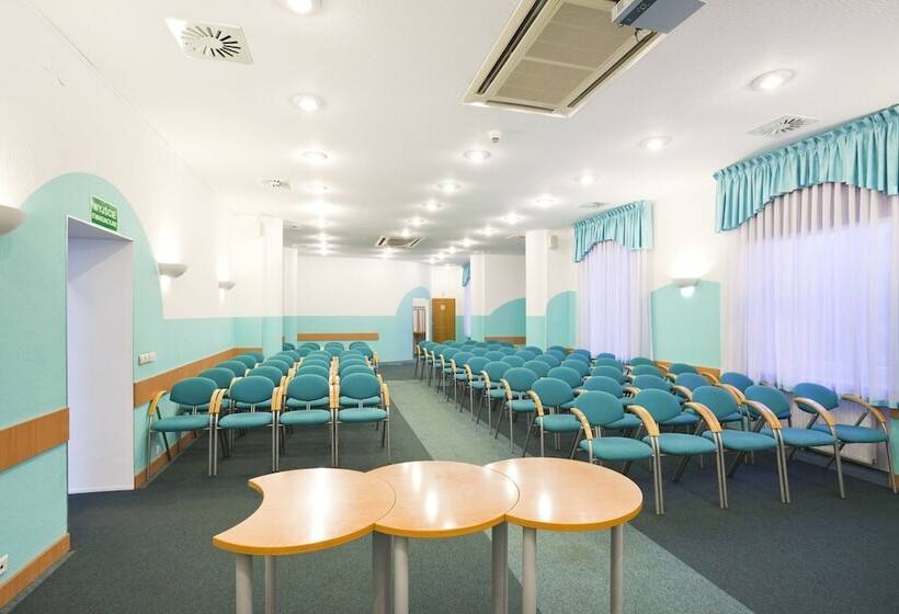 هتل Aiden By Best Western Lodz