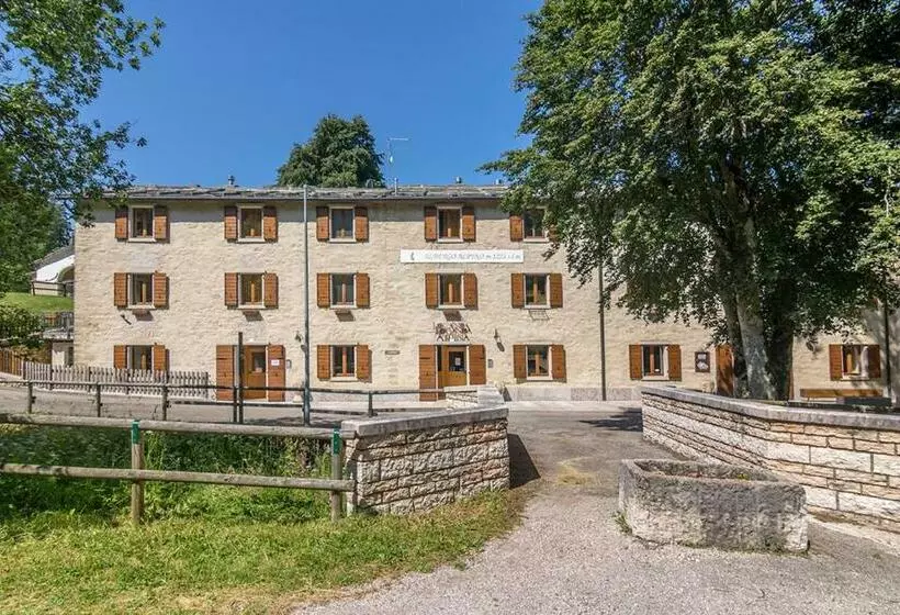 Retkeilymaja Locanda Alpina A 1250 Mt