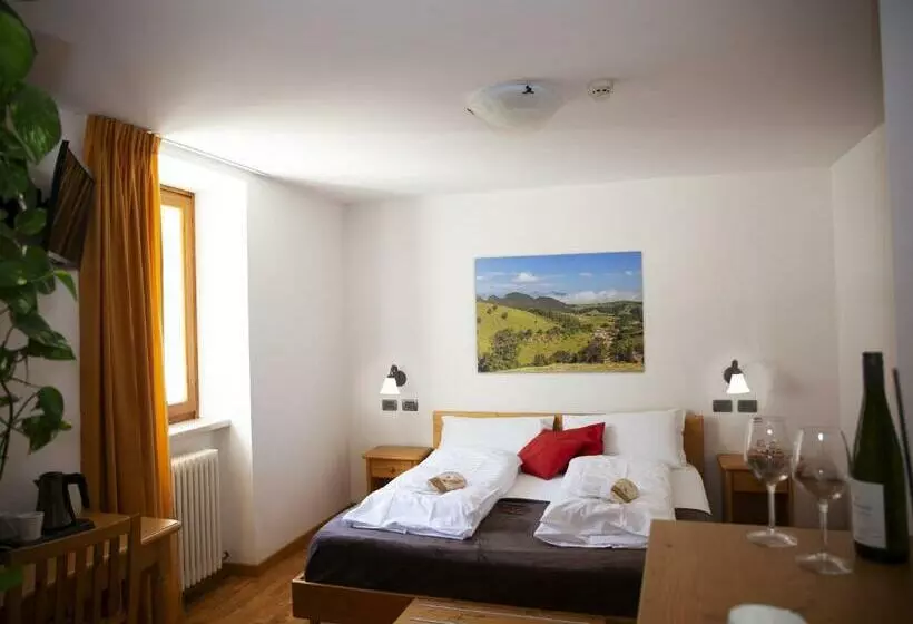 Retkeilymaja Locanda Alpina A 1250 Mt