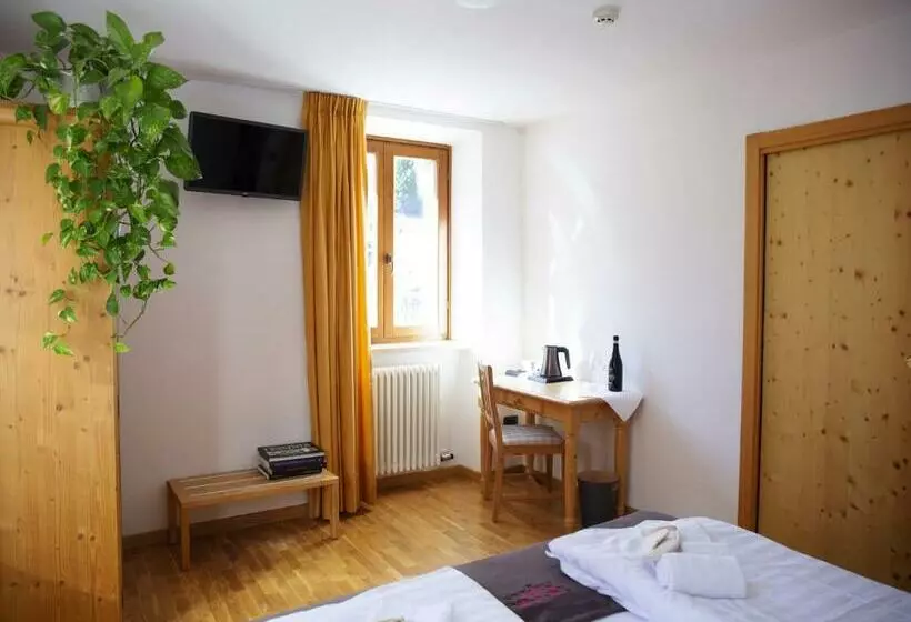 Retkeilymaja Locanda Alpina A 1250 Mt
