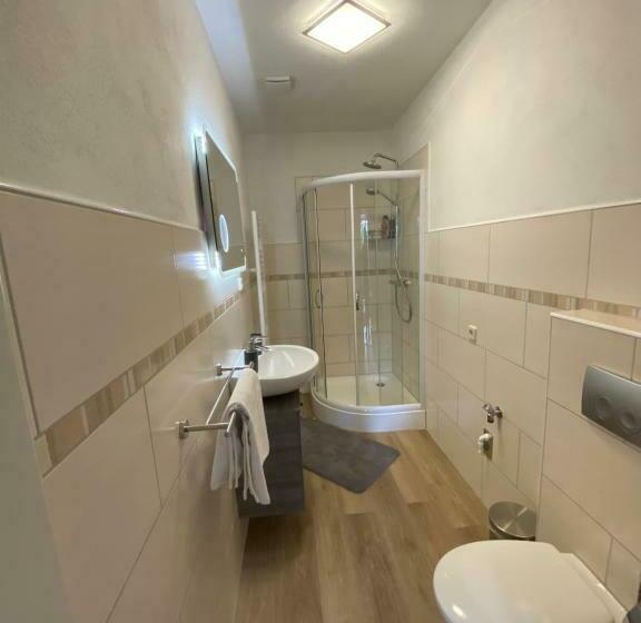 فندق صغير Pension Florion