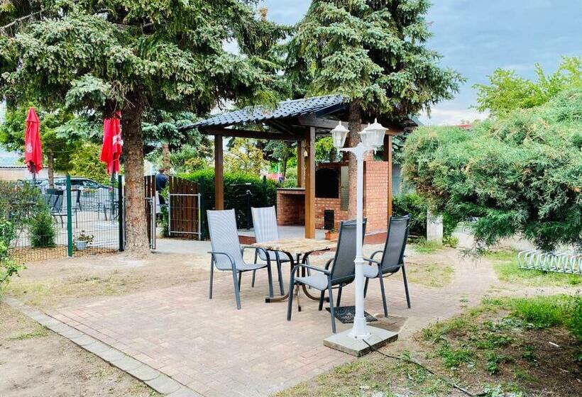 فندق صغير Pension Florion