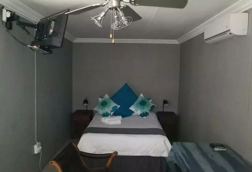ベッドアンドブレックファースト Bougain Villa Guesthouse