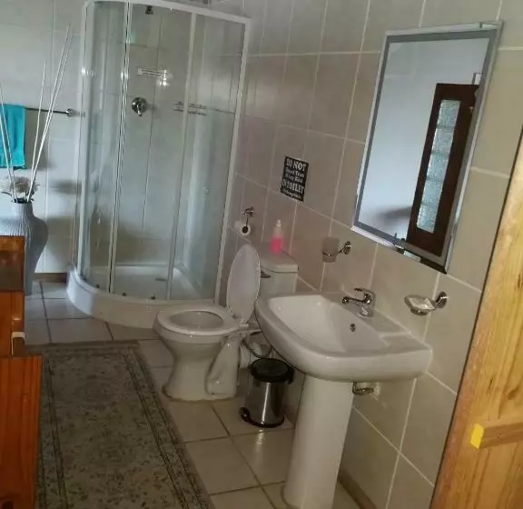 ベッドアンドブレックファースト Bougain Villa Guesthouse