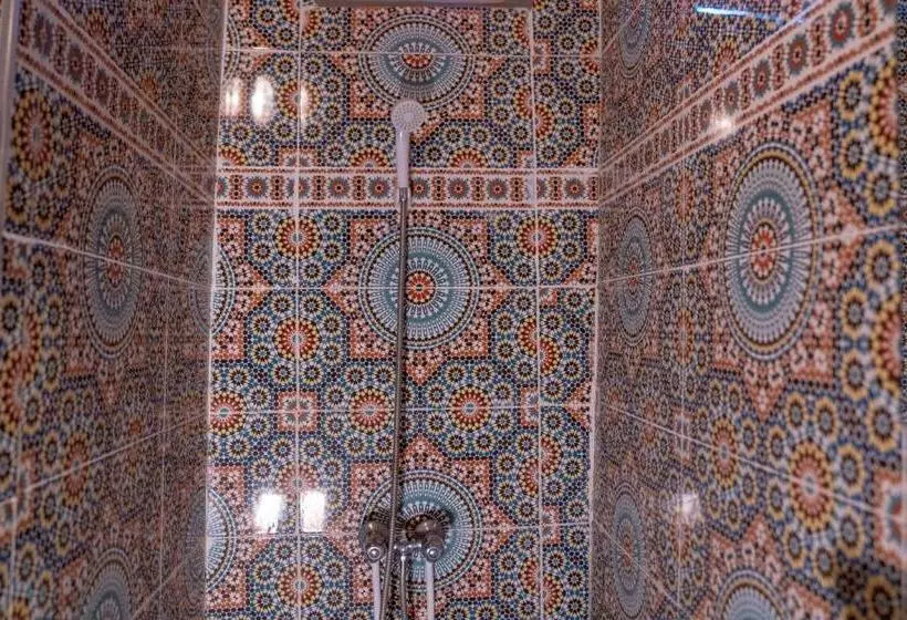 Aamiaismajoitus (B&B) Maison Etoile Du Desert