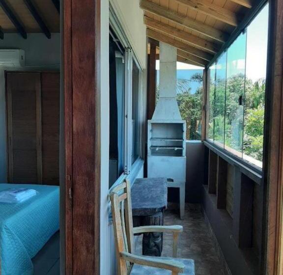 펜션 Essência Da Guarda Surf House