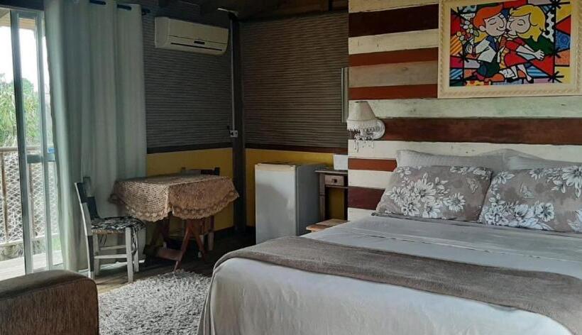 펜션 Essência Da Guarda Surf House