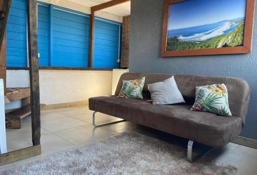 펜션 Essência Da Guarda Surf House