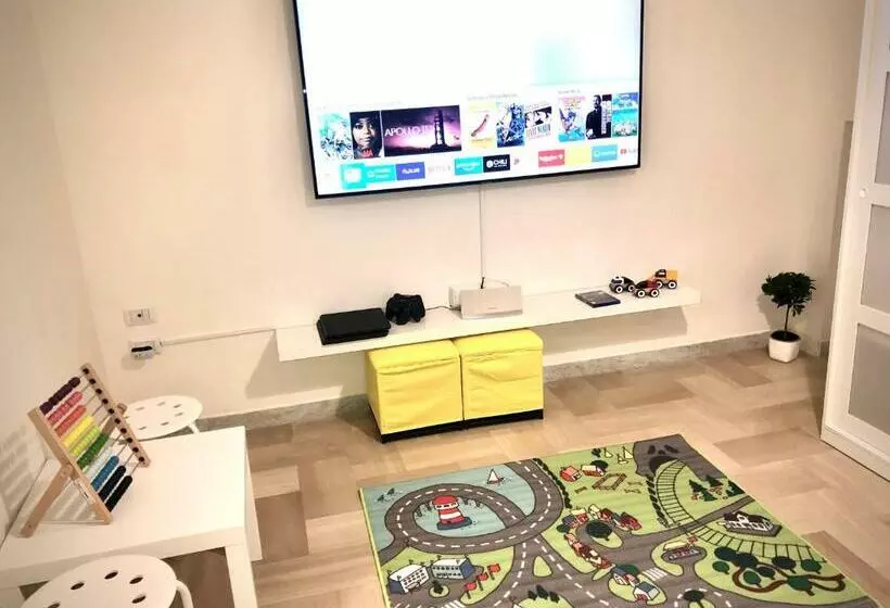 ペンション Guest House Service   Game Apartment