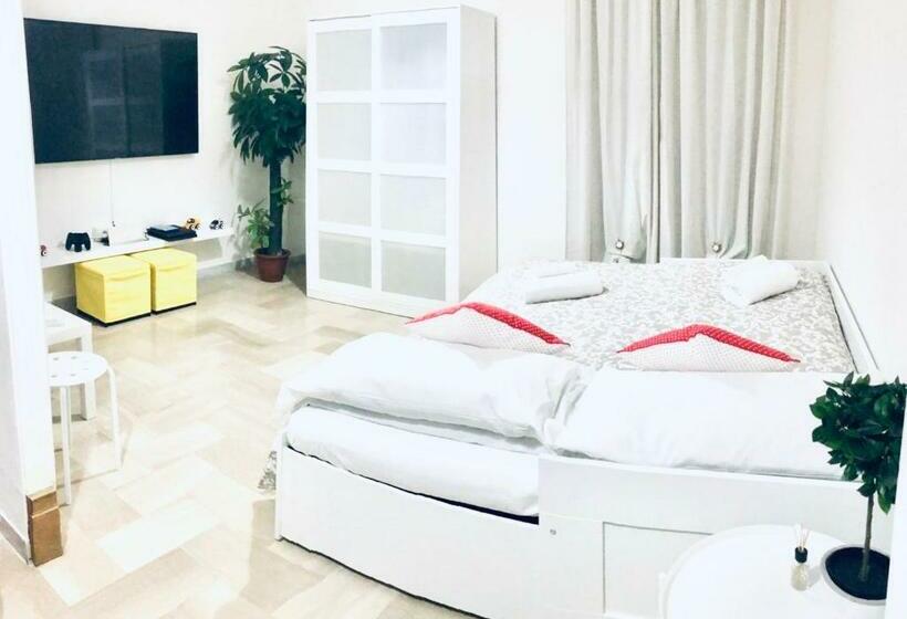 ペンション Guest House Service Game Apartment