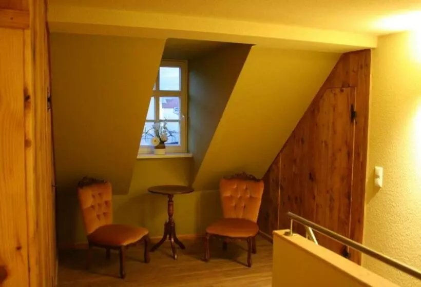 Majatalo Haus Brunnenkunst