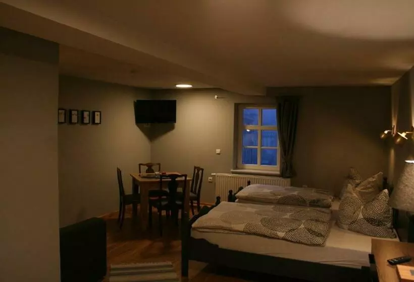 Majatalo Haus Brunnenkunst