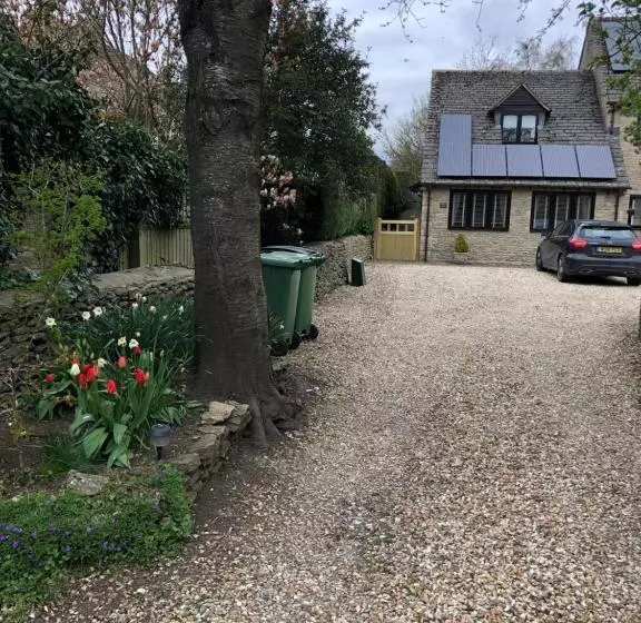 Majatalo Kellsboro Corner