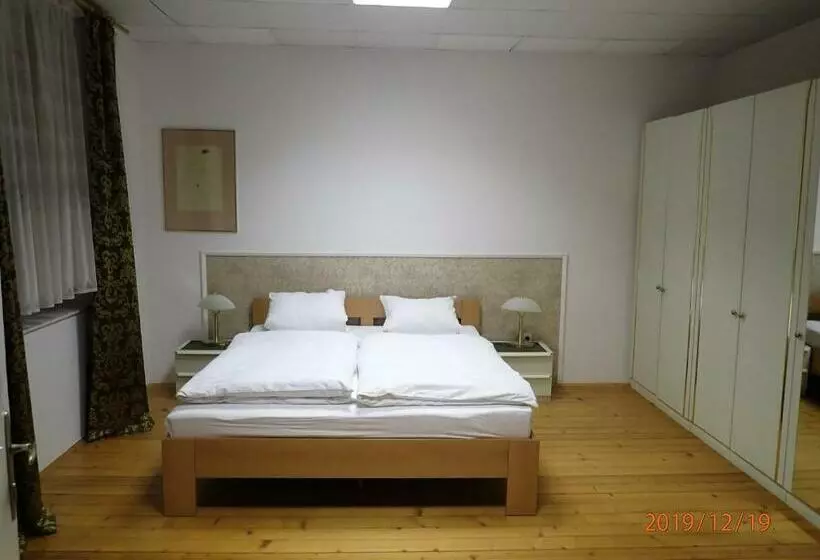 Majatalo Penzion Leticia