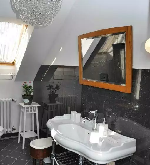 Majatalo Penzion Leticia