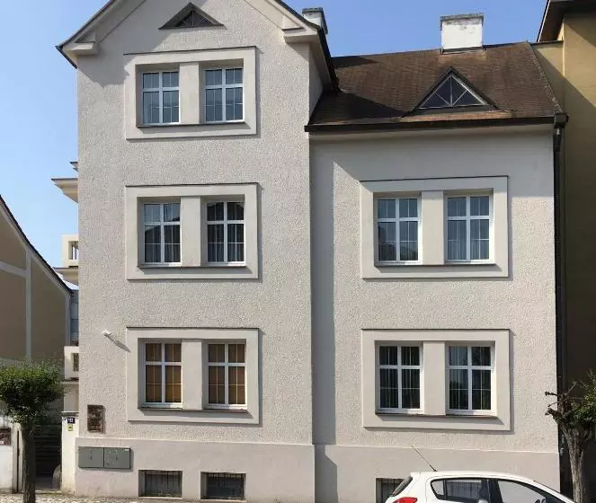 Majatalo Penzion Leticia