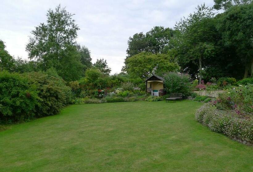 Bed and Breakfast Garwood House