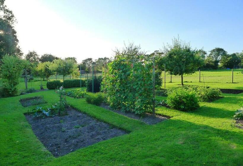 Bed and Breakfast Garwood House