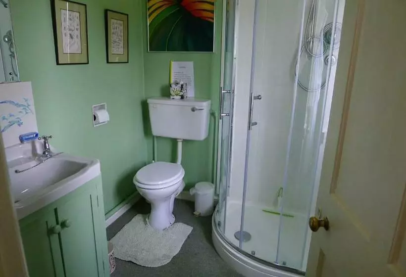 Aamiaismajoitus (B&B) Garwood House