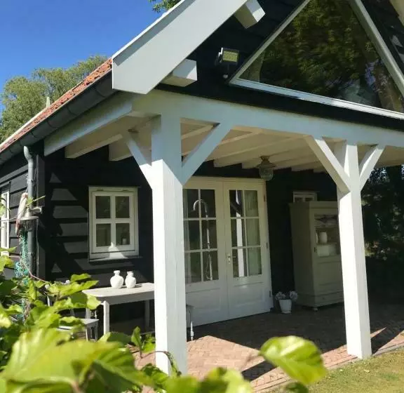 Aamiaismajoitus (B&B) Gastenverblijf Nature 4 Persoons