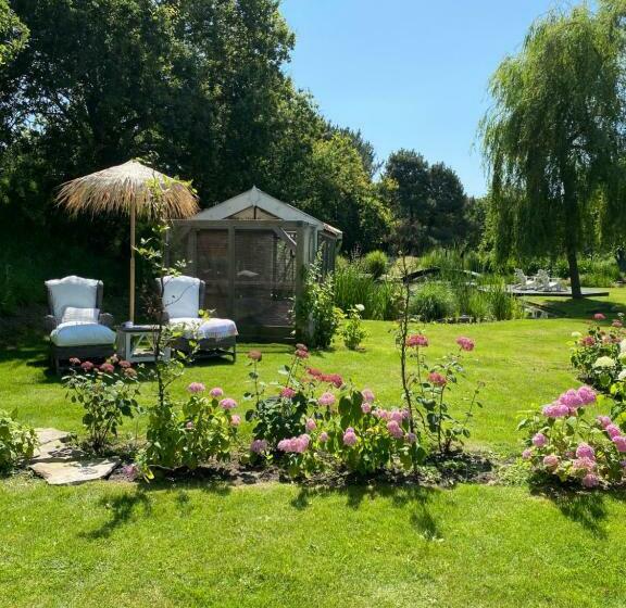 Bed and Breakfast Gastenverblijf Nature 4 Persoons