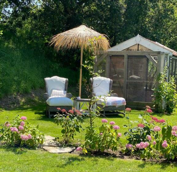 Bed and Breakfast Gastenverblijf Nature 4 Persoons