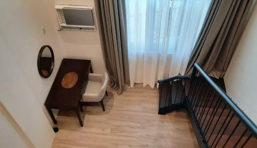 Aamiaismajoitus (B&B) Girasol Tagaytay