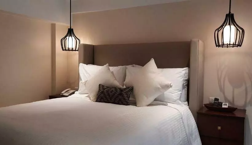 Aamiaismajoitus (B&B) Girasol Tagaytay