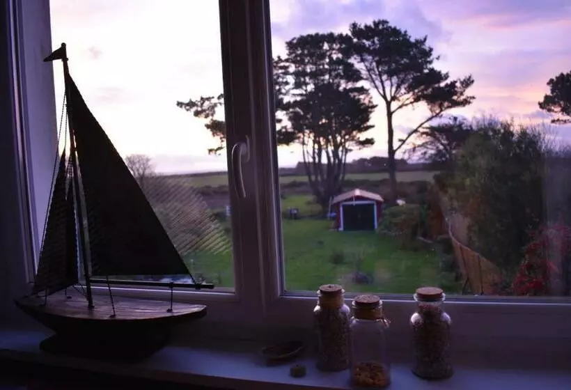 Aamiaismajoitus (B&B) La Korrigane