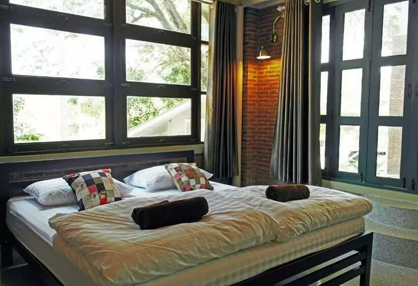 Hotelli บ้านก้ามปู อุทัยธานี