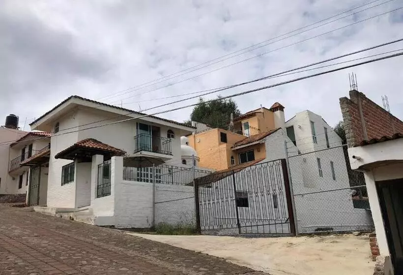 Hotelli Chiflon Villas