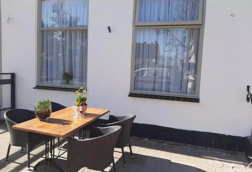 Hotelli Slaperij Salud! Studios & Appartementen