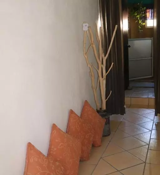 Majatalo Habitaciones Samy