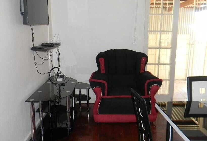 פנסיון M2t Guest House