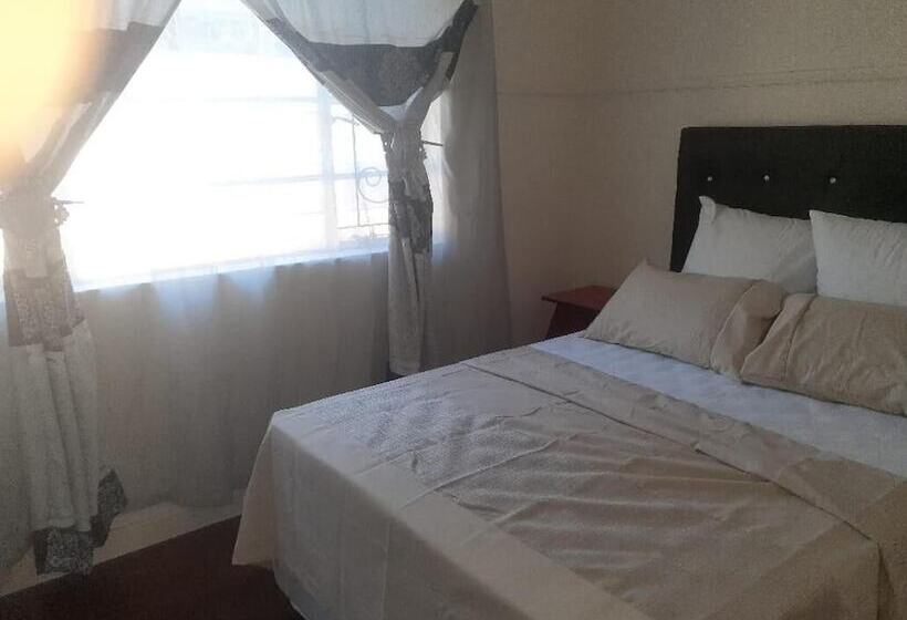 פנסיון M2t Guest House