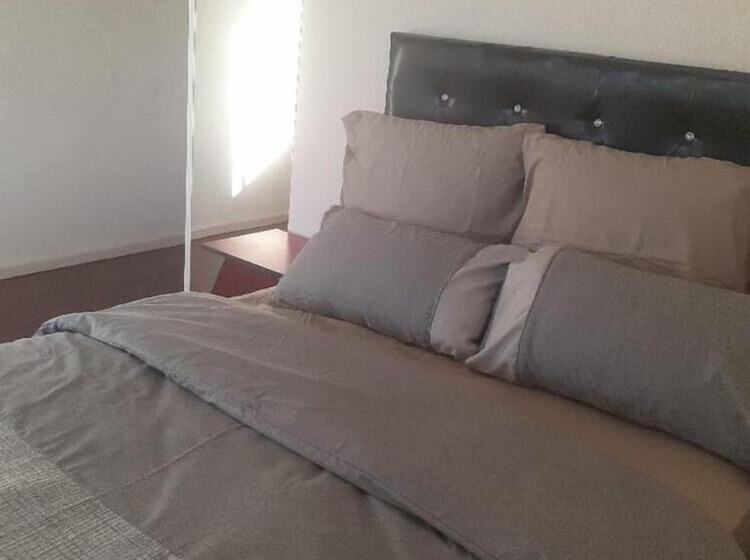 פנסיון M2t Guest House