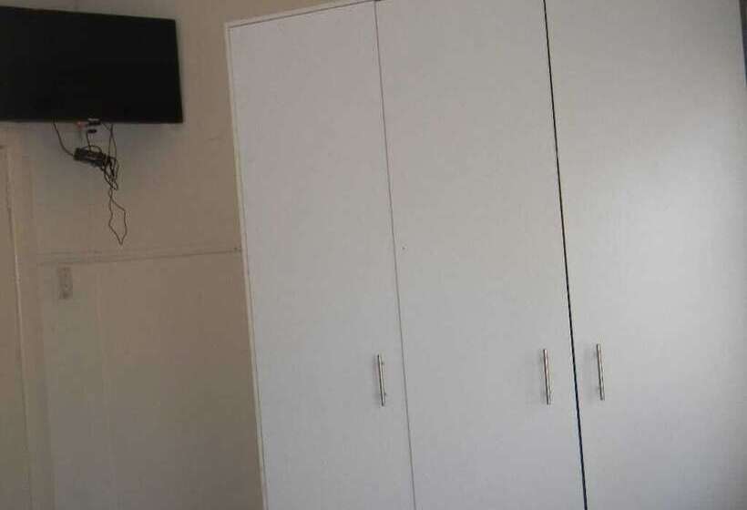 פנסיון M2t Guest House