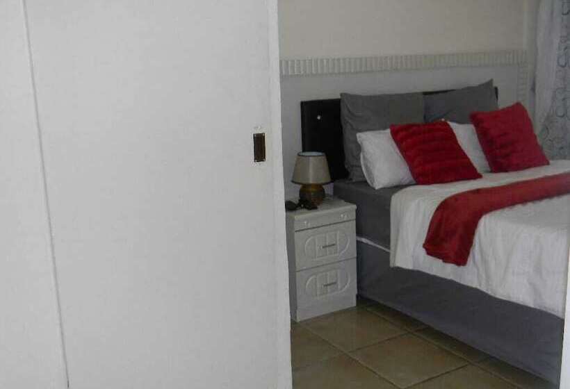 פנסיון M2t Guest House