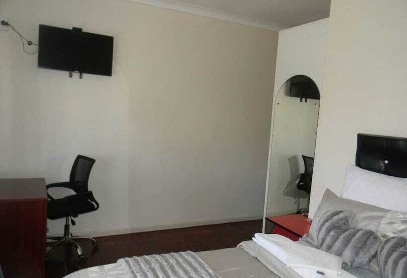 פנסיון M2t Guest House