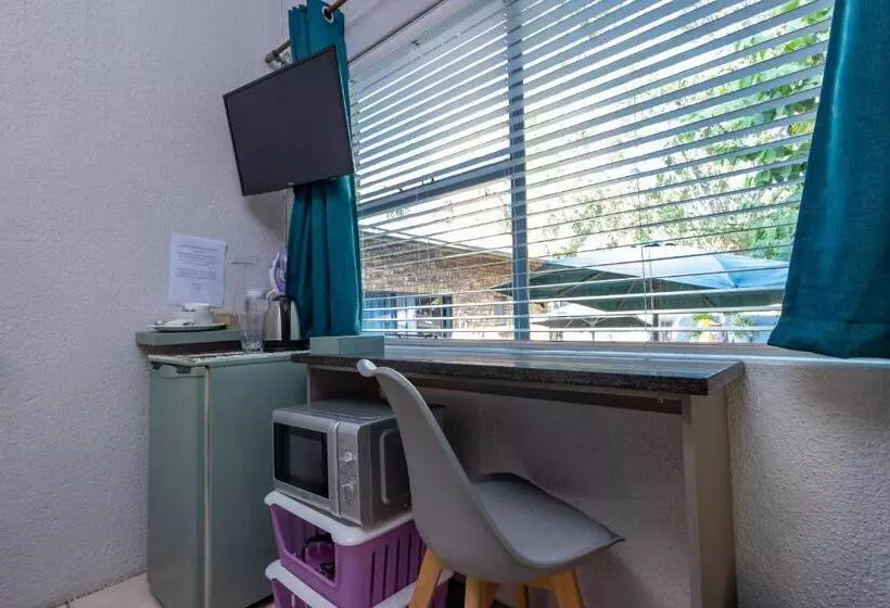 هاستل Rozelee Rest