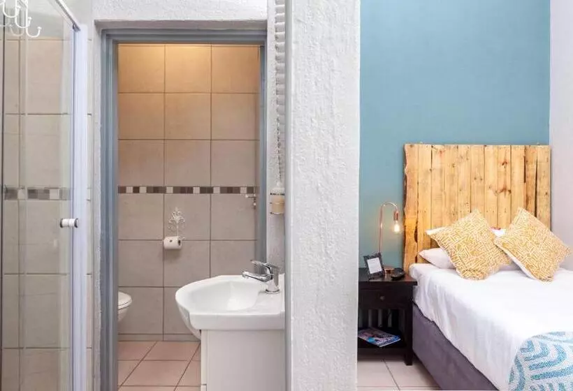 هاستل Rozelee Rest