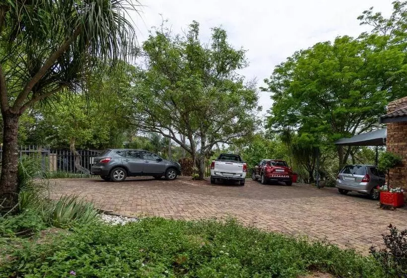 هاستل Rozelee Rest