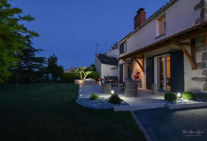 ベッドアンドブレックファースト Au Doux Repos