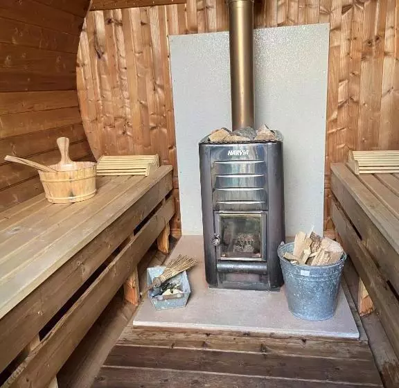 Aamiaismajoitus (B&B) Pipowagen Op Camperplaats Vechtdal